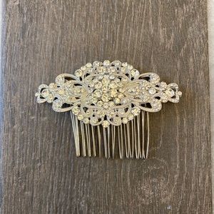 Brand new hair comb with jewels